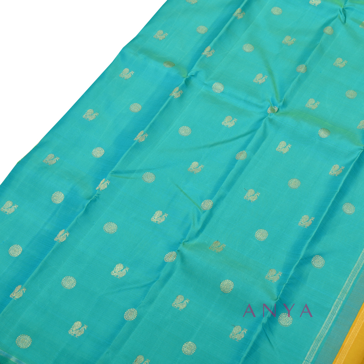 Rexona Kanchipuram Silk Saree with Mayil Chakaram Design