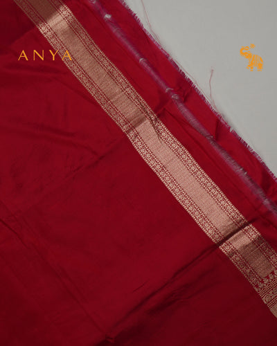 Arakku Thakkali Banarasi Silk Saree with Creeper Butta Design