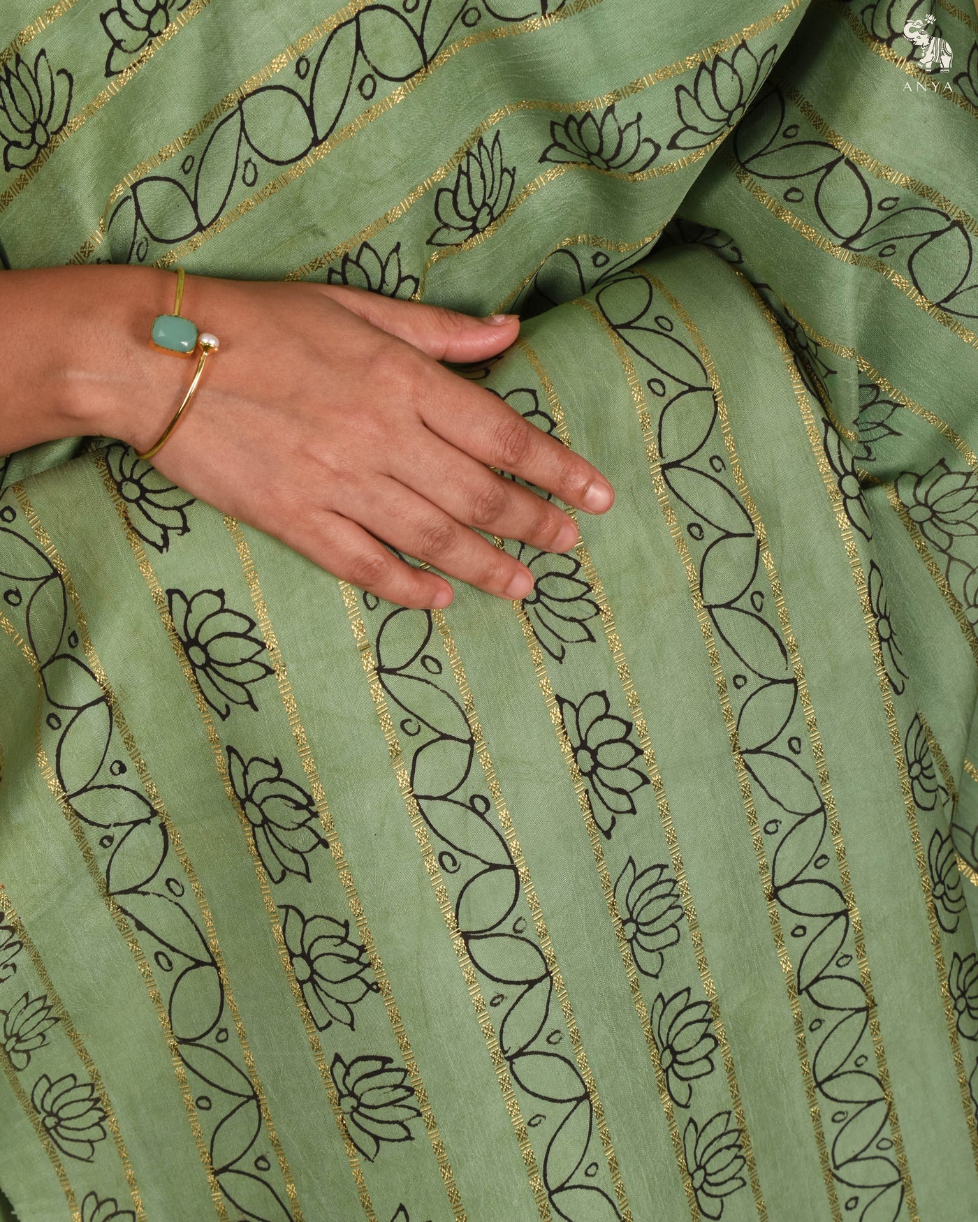 Apple Green Pen Kalamkari Kanchi Silk Saree with Velthari Design