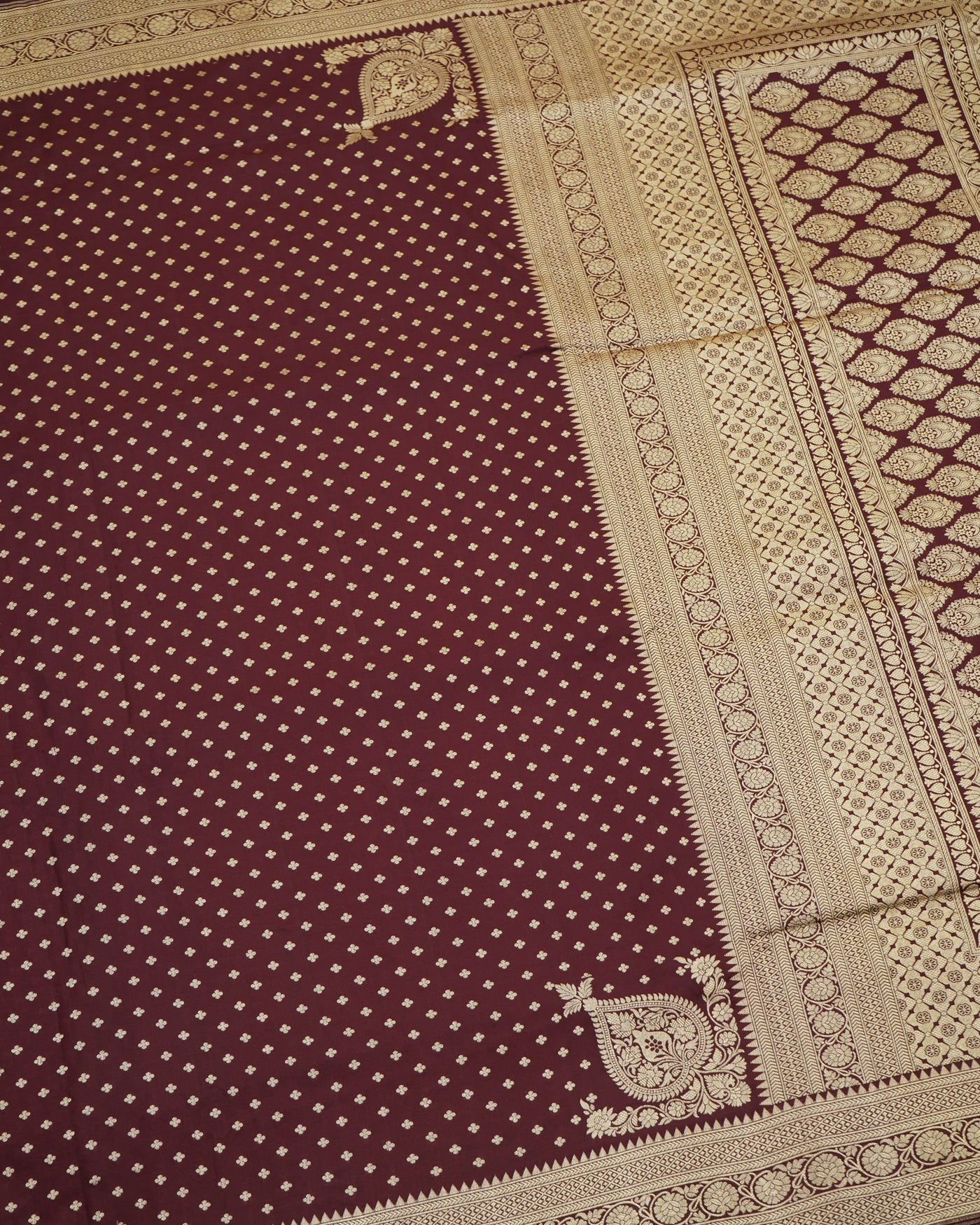 V Pakku Banarasi Silk Saree with Small Zari Butta Design