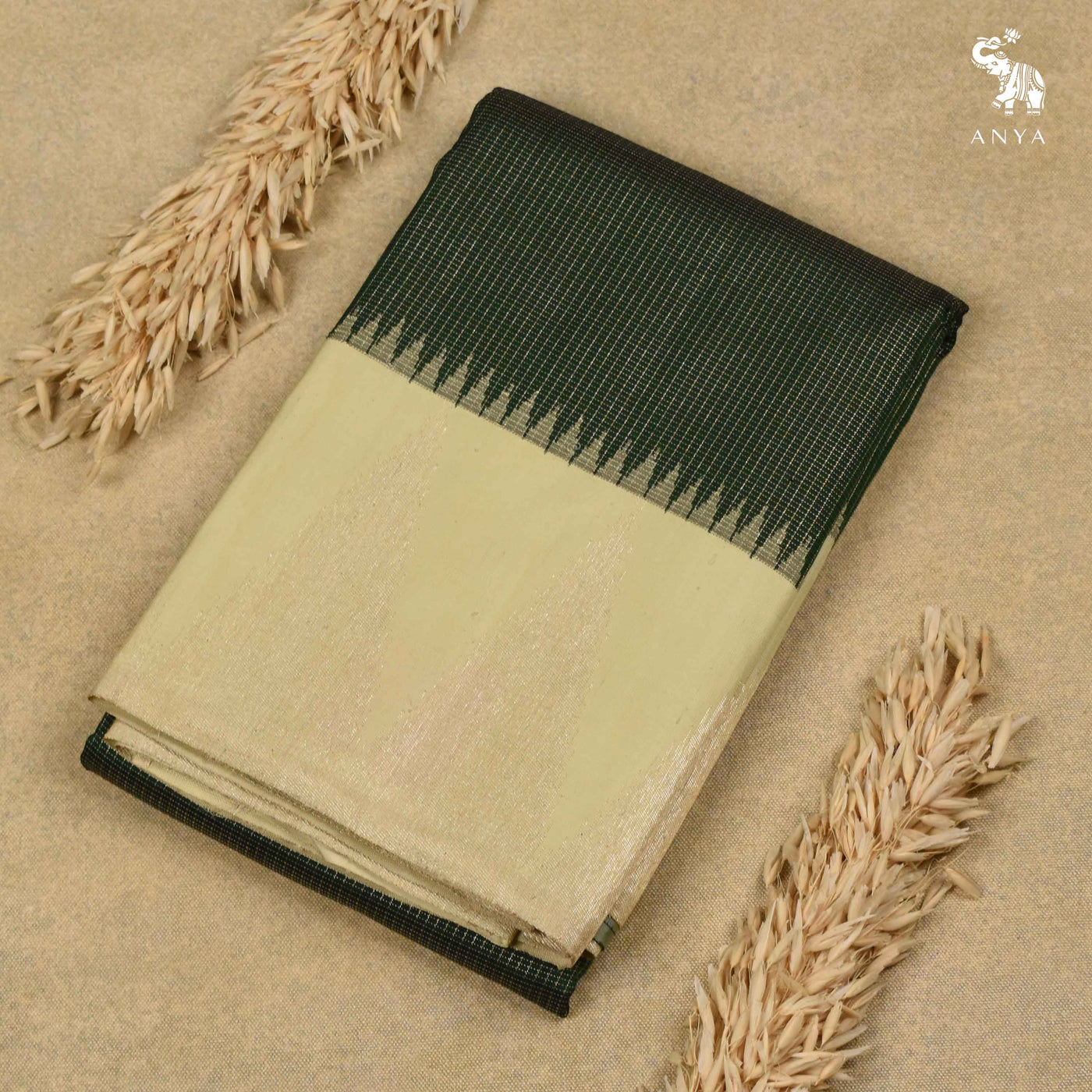 Bottle Green Kanchi Classic Saree with Vairaoosi Checks Design