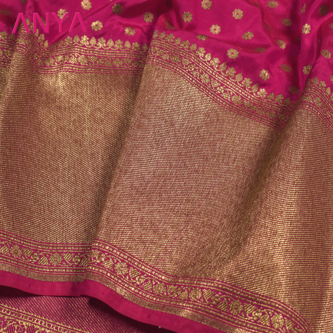 Rani Thakkali Banarasi Silk Fabric with Kammalam Butta Design