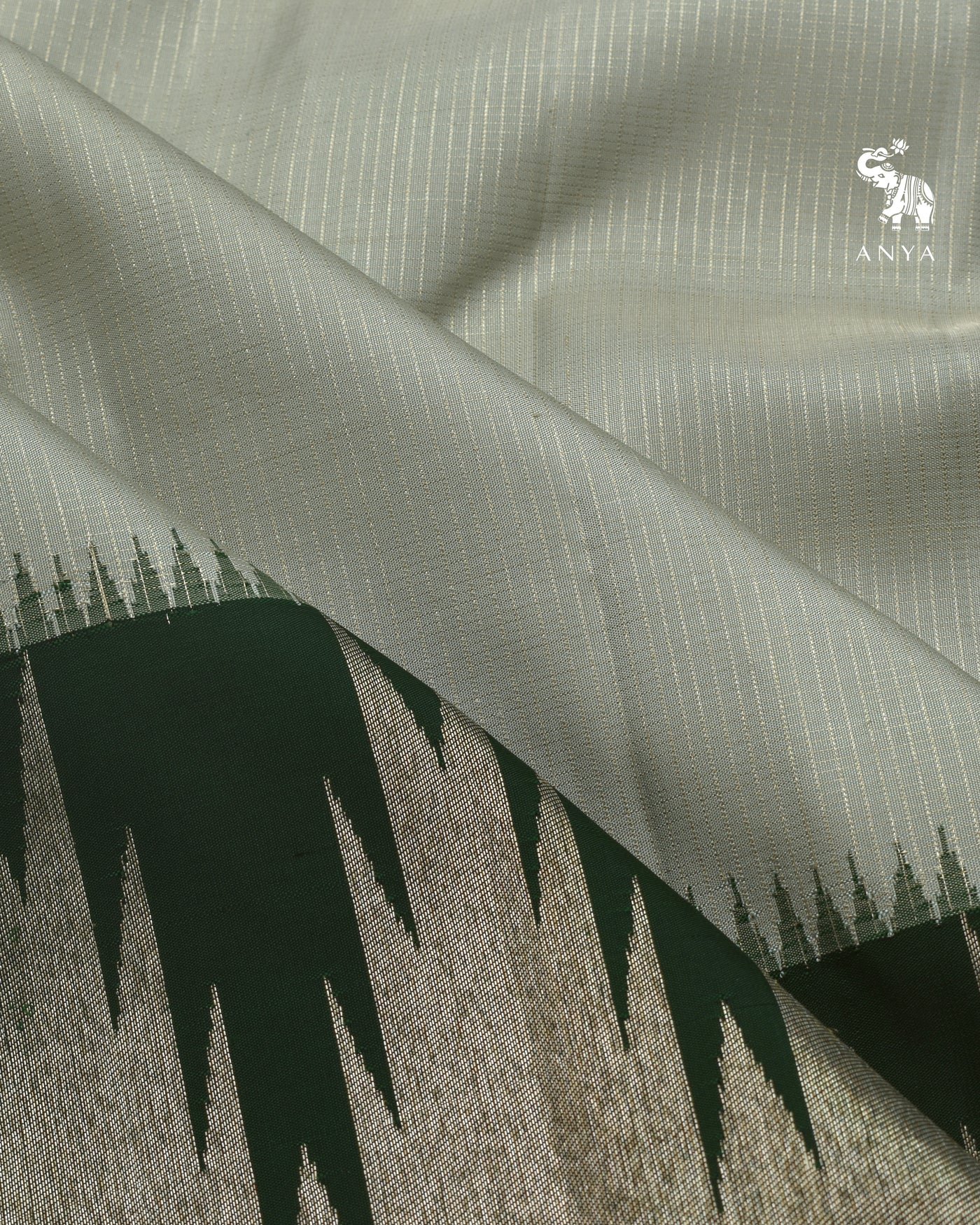 Grey Kanchi Classic Saree with Vairaoosi Checks Design