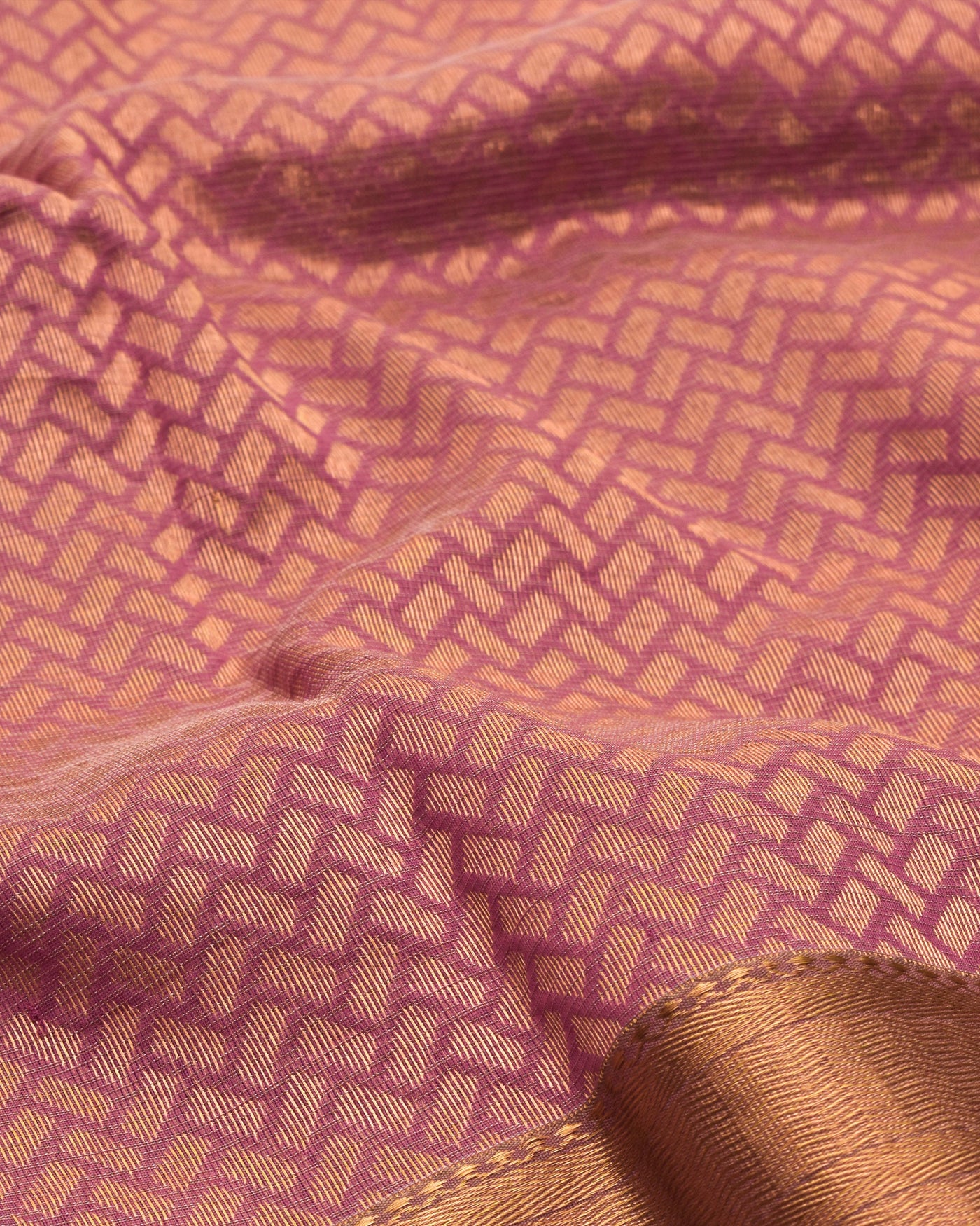 Onion Pink Sico Saree with Zari Butta Design