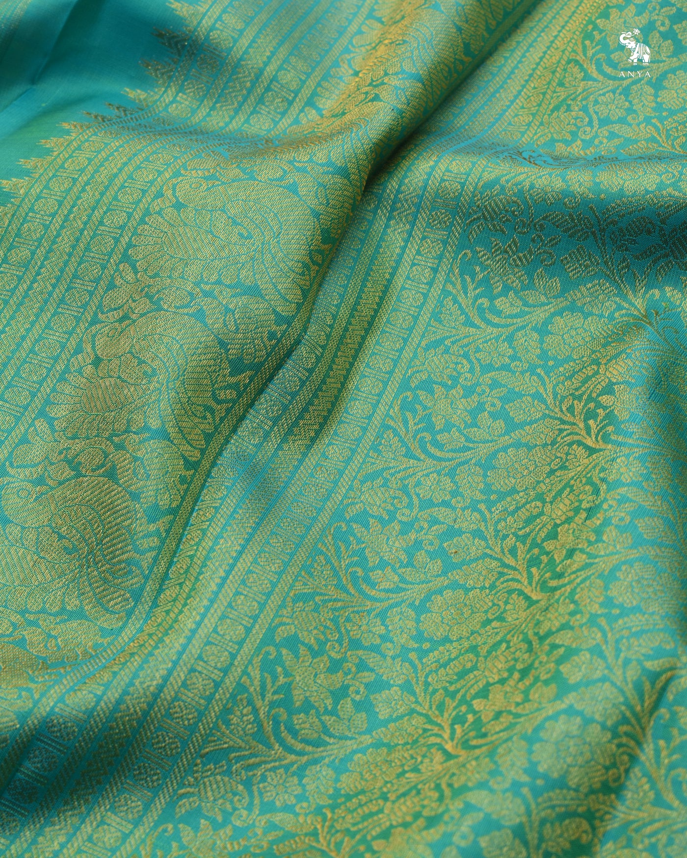 Off White Kanchi Classic Saree with Zari Butta Design