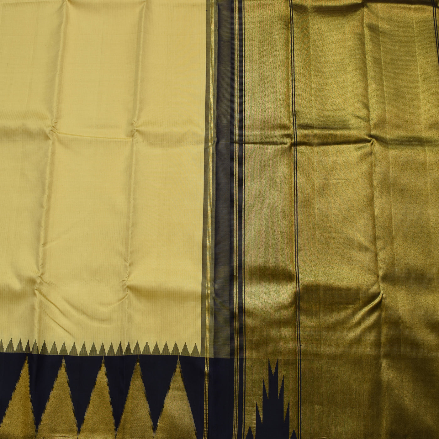 Light Yellow Kanchi Classic Saree with Vairaoosi Checks Design