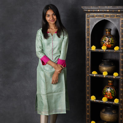 Tiffany Tussar Kurti