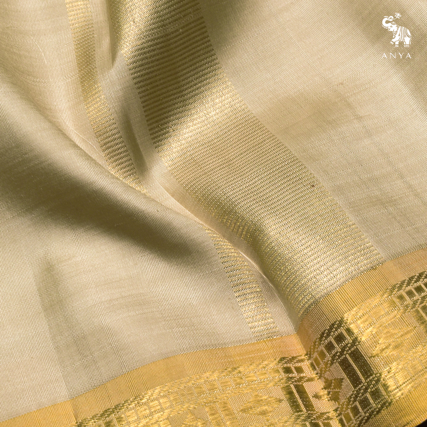 Off White Kanchi Silk Dhoti with Off White Kanchi Silk Anghavastram