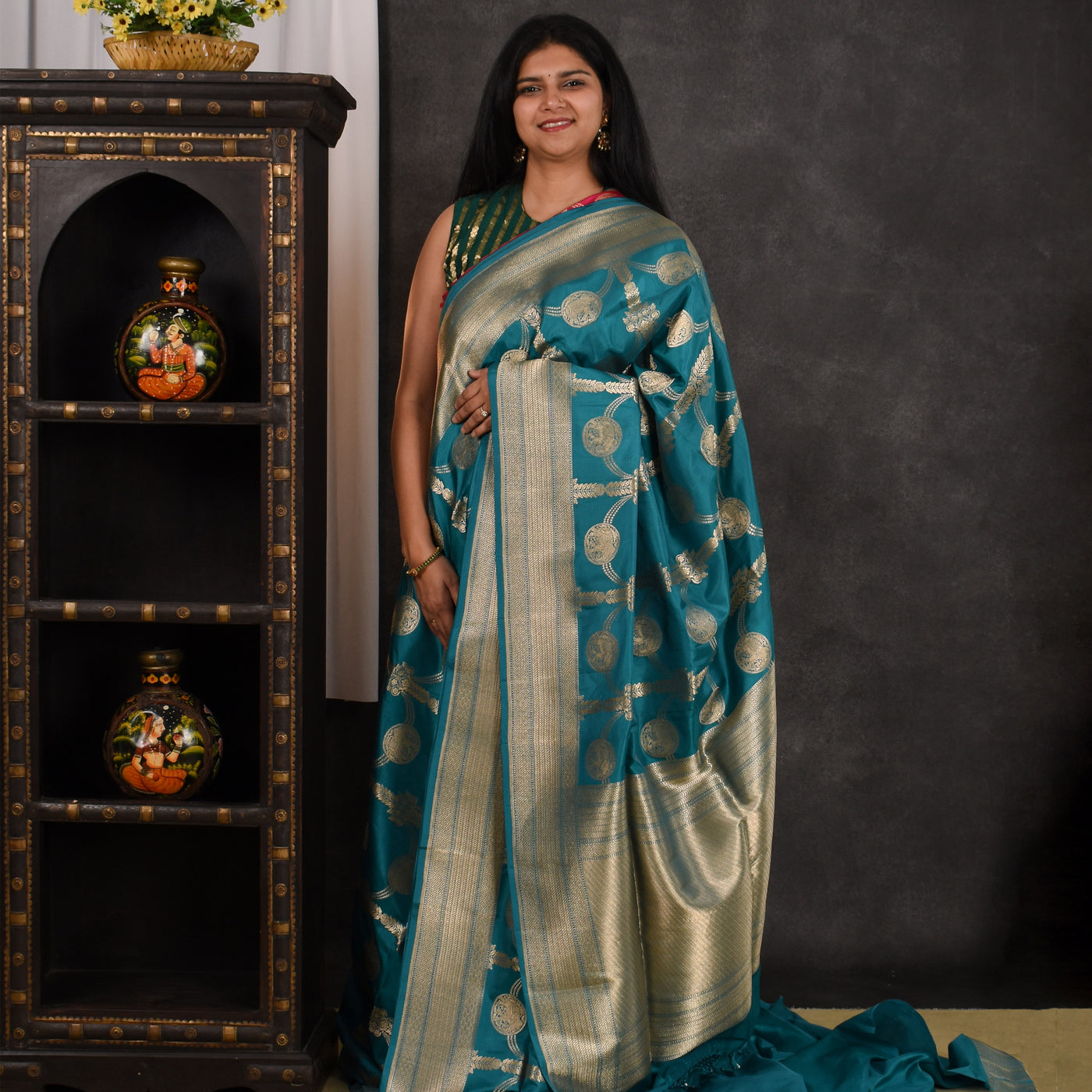 Rexona Banarasi Silk Saree with Creeper Design