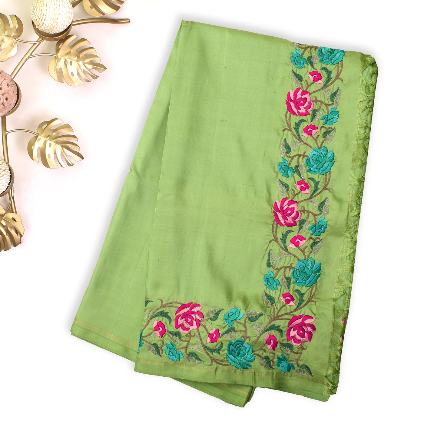 apple-green-floral-embroidery-saree-with-blouse