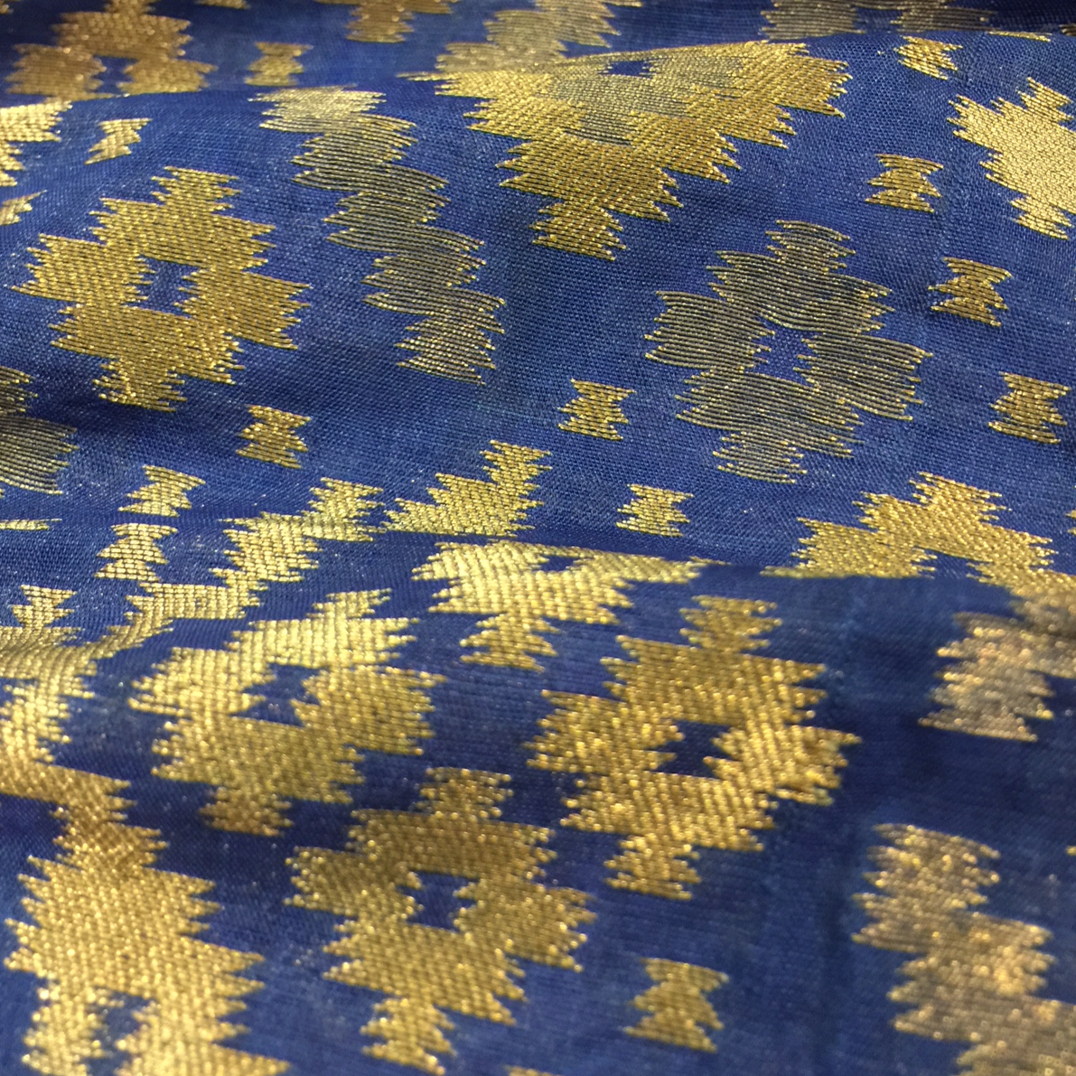 blue-banarasi-silk-blouse-fabric