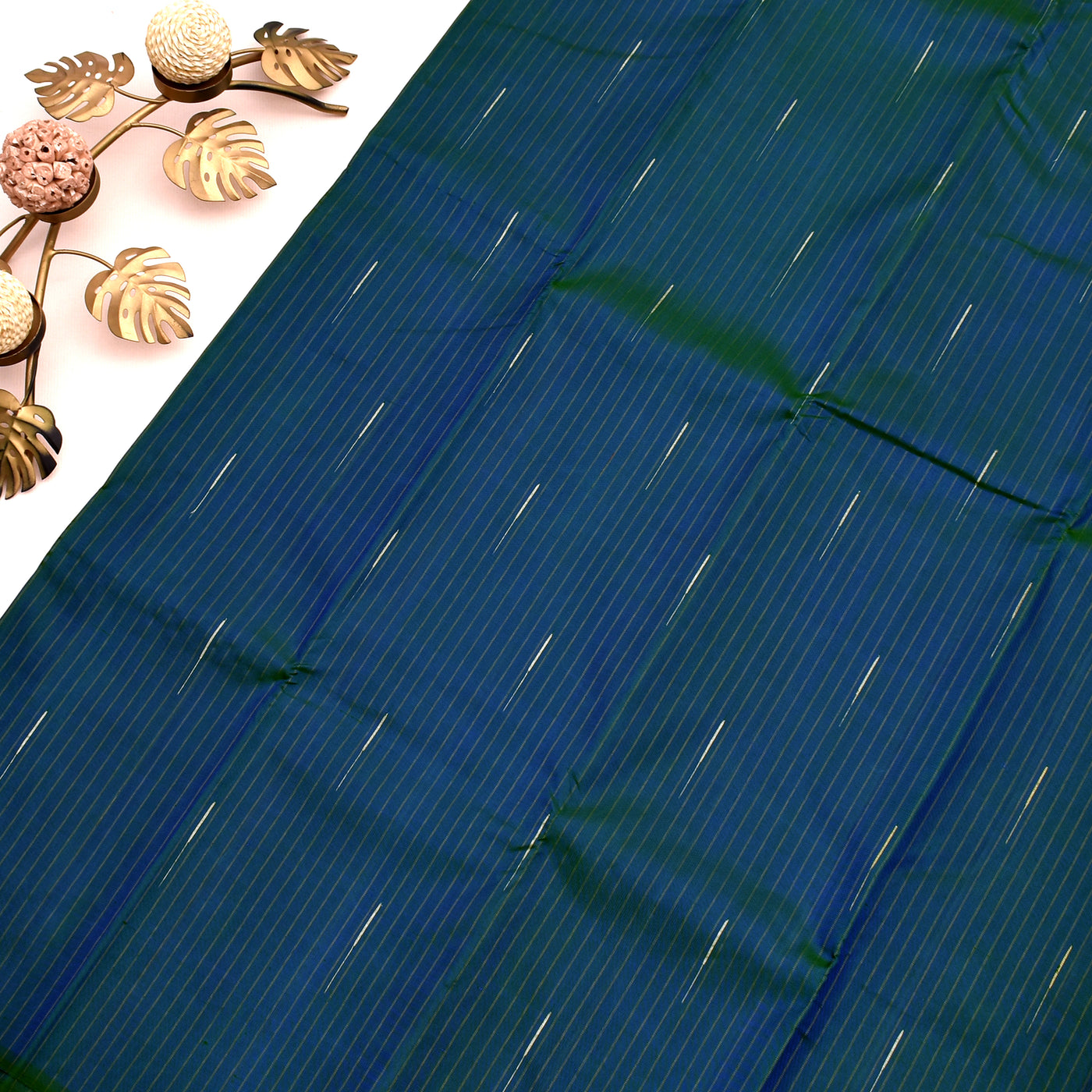 Peacock Blue Kanchipuram Silk Saree with Muthu Seer Lines Design