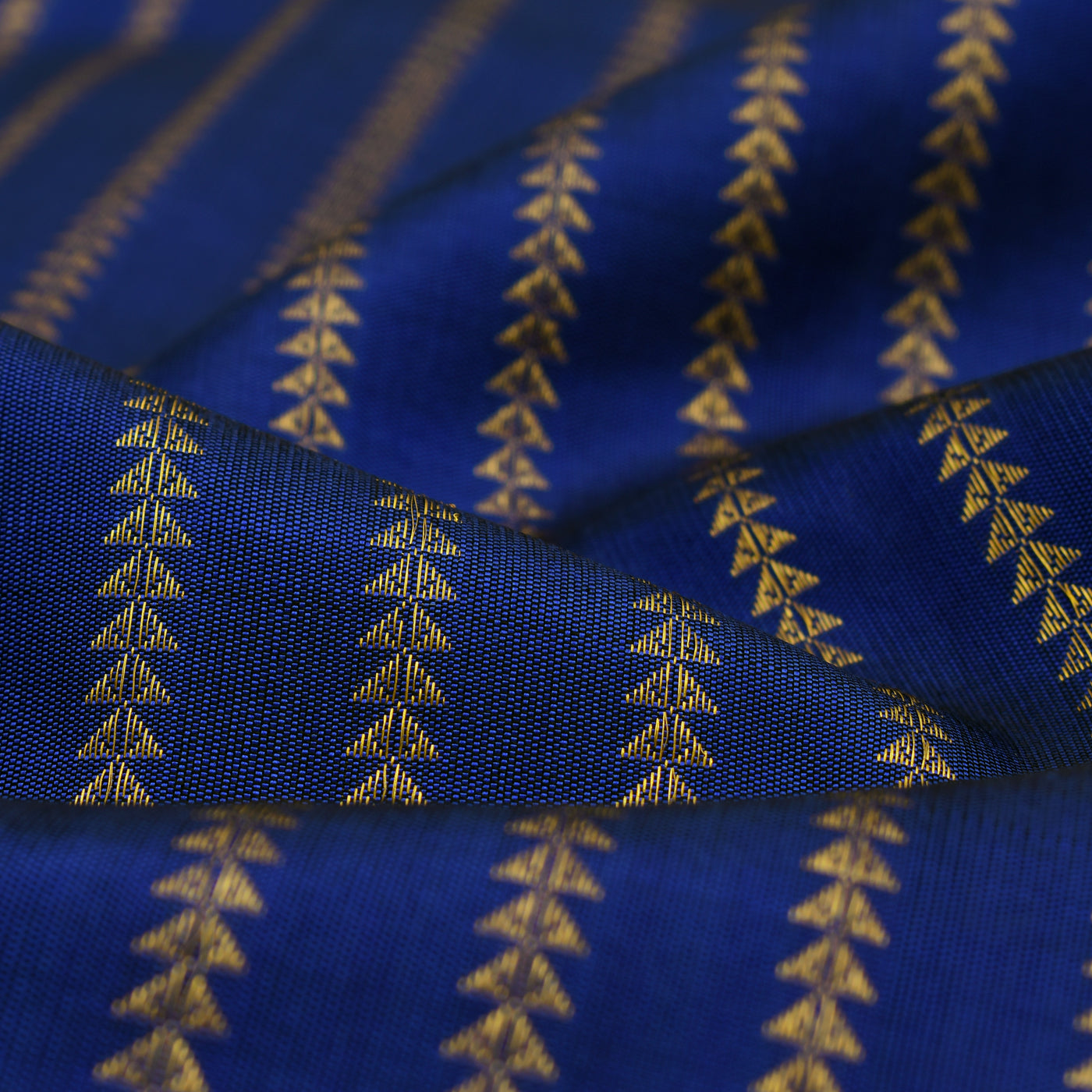 Ms Blue Kanchi Silk Fabric with Kathir Lines Design