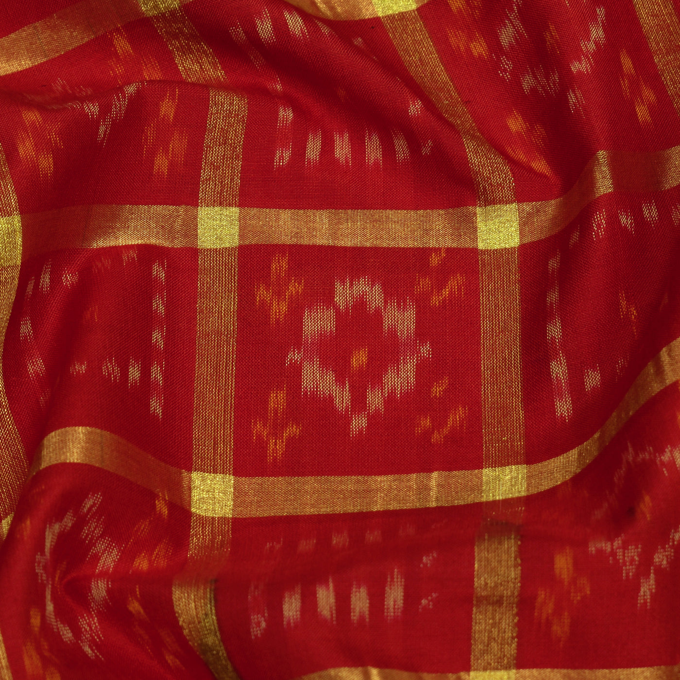 Arakku Thakkali Ikkat Silk Fabric