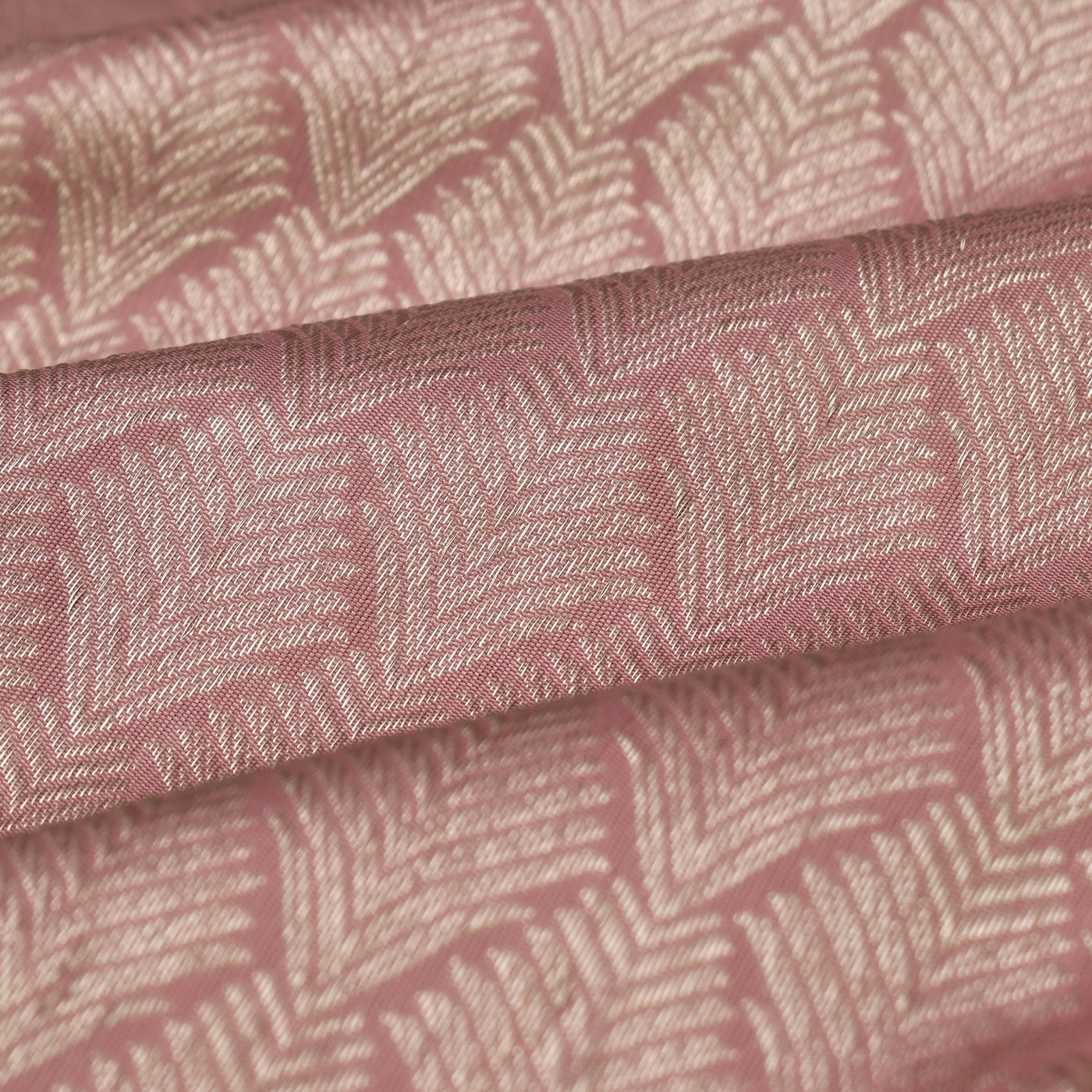 Onion Pink Kanchi Silk Fabric with Kathir Butta Design