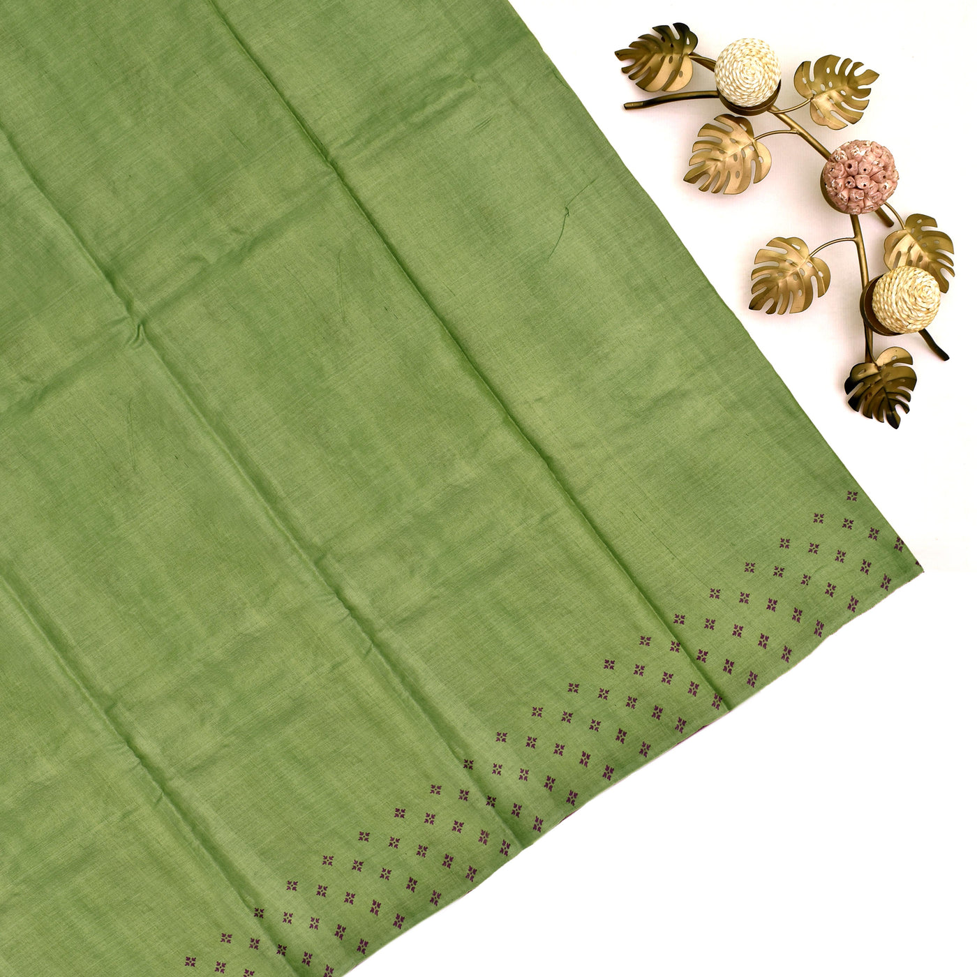 Apple Green Tussar Silk Saree with Plain Blouse