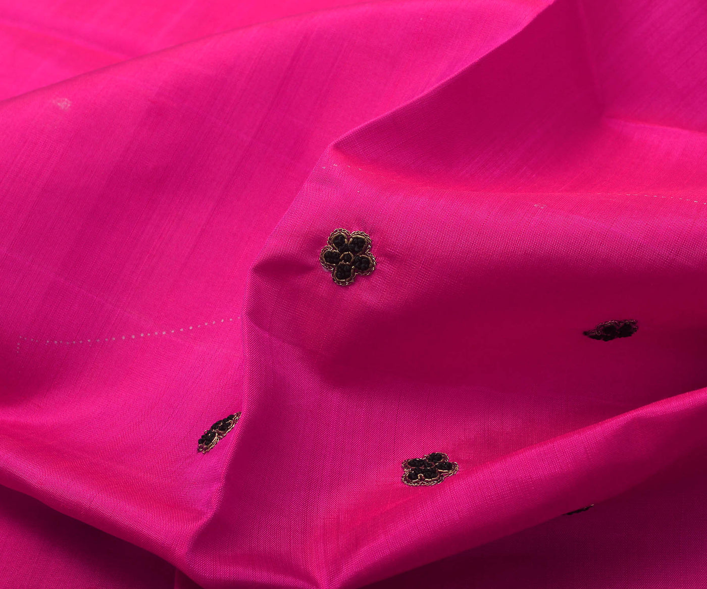 black-kanchi-silk-saree-with-hot-pink-pallu-crafted-with-kalamkari-applique-with-blouse